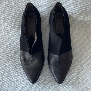 Never worn black leather slides